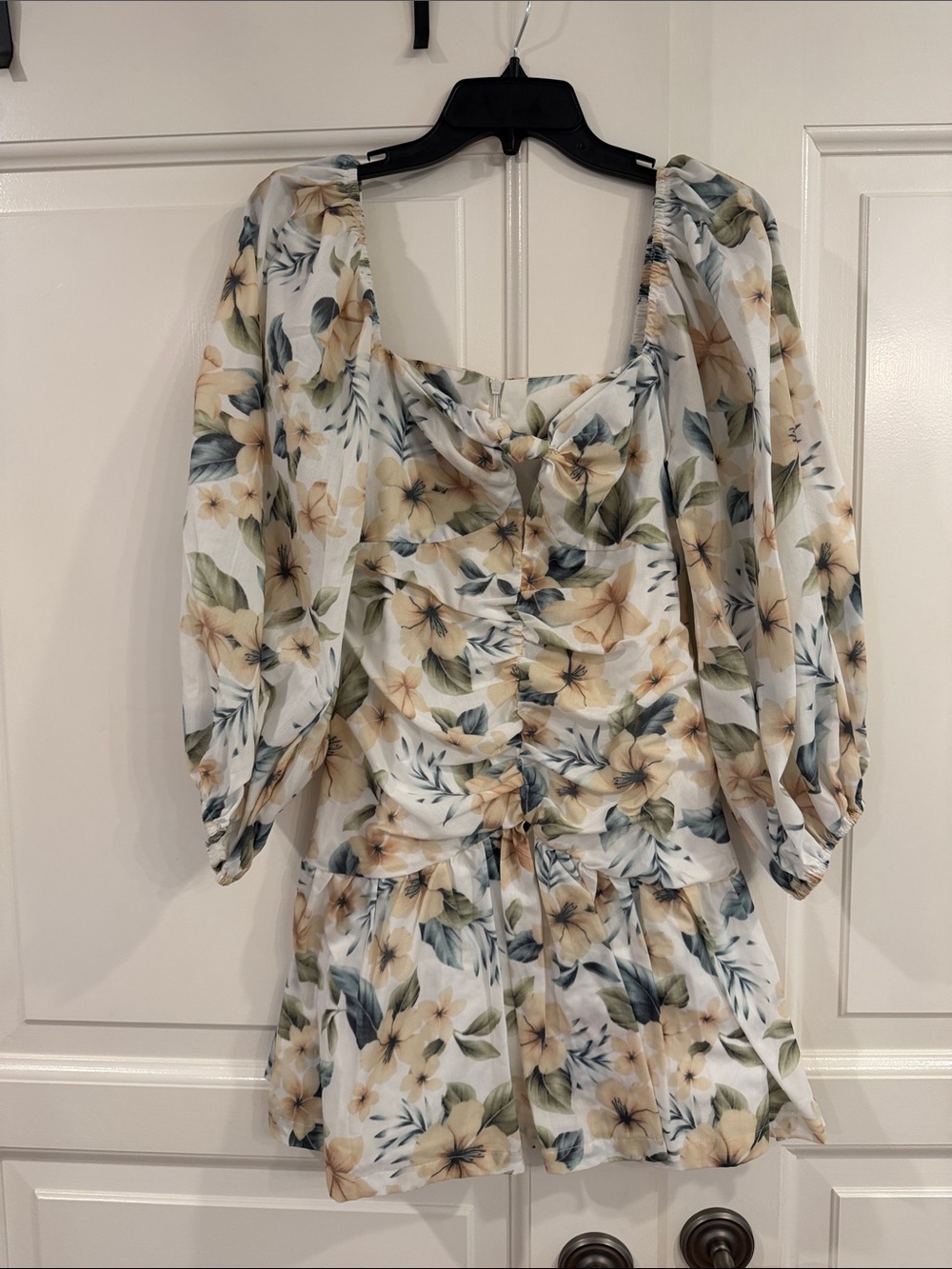 Avantlook Floral Mini Dress in White, Cream & Green